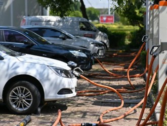 通山開(kāi)展充電樁用電安全檢查保障群眾“綠色出行”